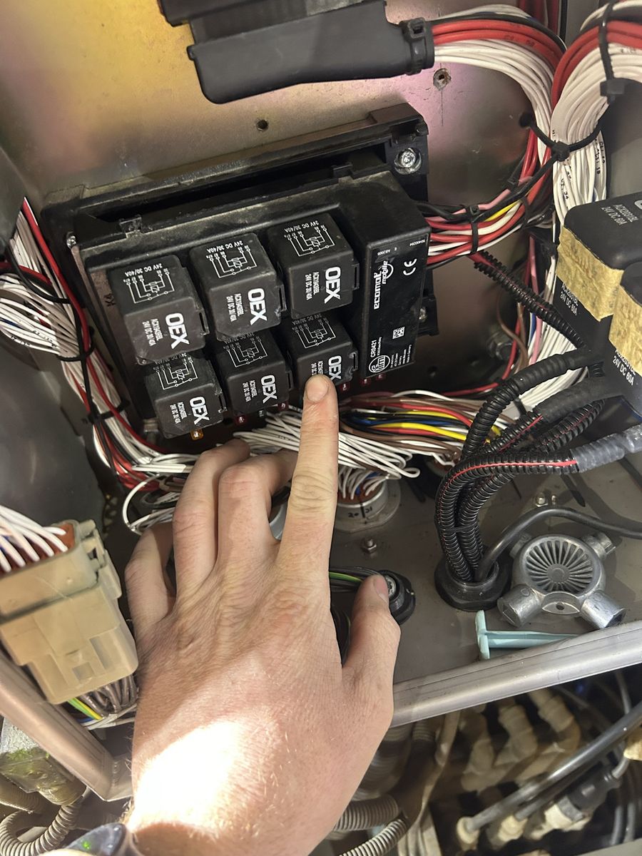 24 V relay panel